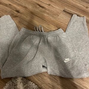 grey nike sweatpants